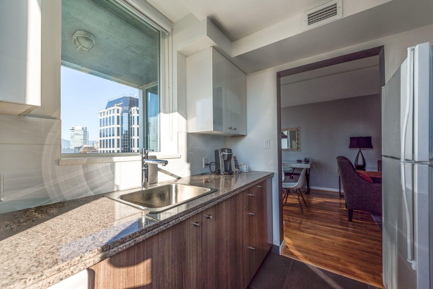 Carmana Hotel & Suites Vancouver Ngoại thất bức ảnh