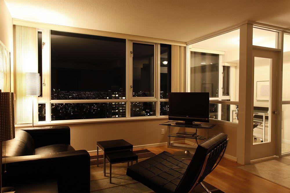 Carmana Hotel & Suites Vancouver Ngoại thất bức ảnh